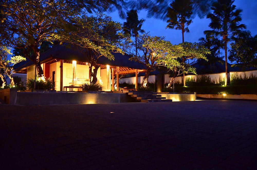 Villa Air Bali Boutique Resort And Spa Petitenget  Exterior photo